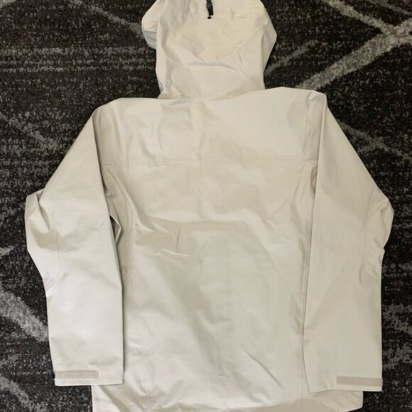 Arcteryx BETA LT Jacket Men’s Large - Picture 6 of 6